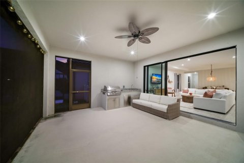 Villa ou maison à vendre à Palmetto, Floride: 3 chambres, 176.14 m2 № 2342026 - photo 21