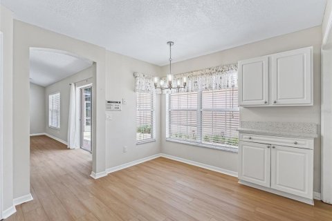 Casa en venta en The Villages, Florida, 2 dormitorios, 156.63 m2 № 1852762 - foto 10