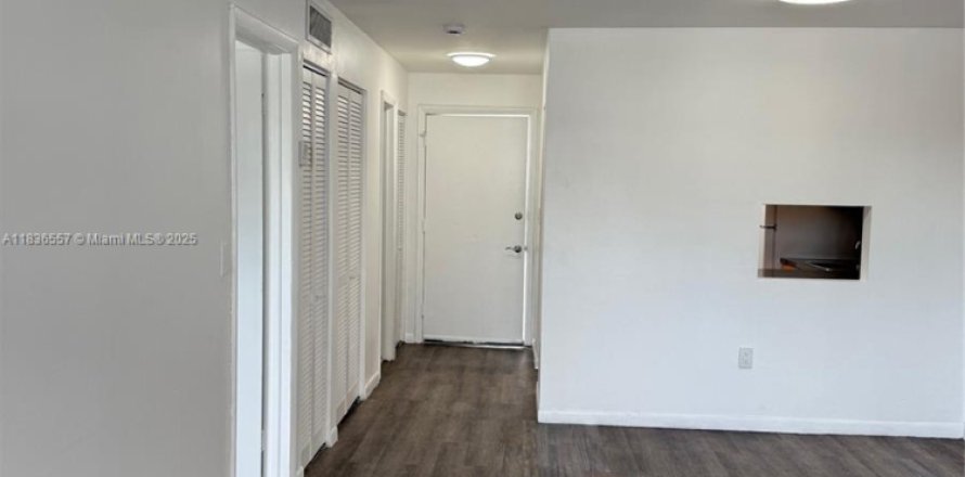 Condo à Miami Beach, Floride, 1 chambre № 1820260