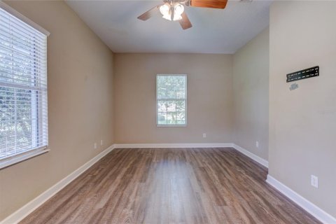 Casa en venta en Mount Dora, Florida, 3 dormitorios, 187.11 m2 № 1846981 - foto 18