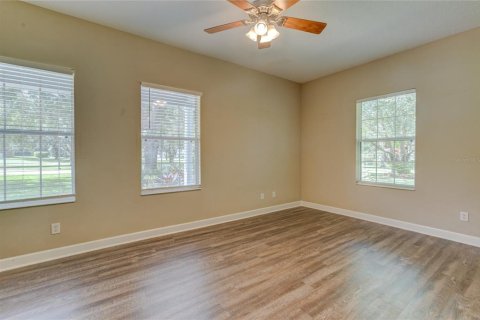 Casa en venta en Mount Dora, Florida, 3 dormitorios, 187.11 m2 № 1846981 - foto 17