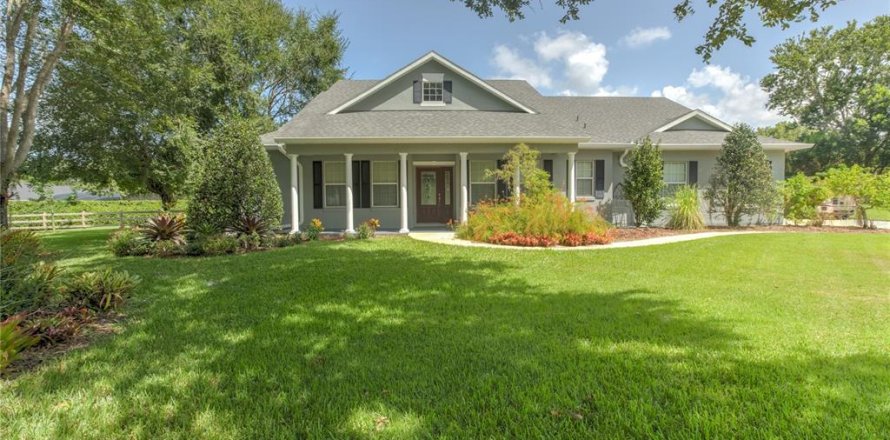 Villa ou maison à Mount Dora, Floride 3 chambres, 187.11 m2 № 1846981