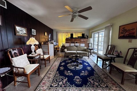 House in Merrit Island, Florida 4 bedrooms, 228.91 sq.m. № 1575310 - photo 27