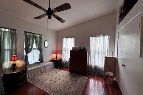 House in Merrit Island, Florida 4 bedrooms, 228.91 sq.m. № 1575310 - photo 13