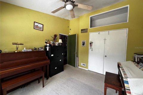 House in Merrit Island, Florida 4 bedrooms, 228.91 sq.m. № 1575310 - photo 21
