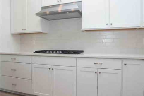 House in Riverview, Florida 5 bedrooms, 336.03 sq.m. № 1522418 - photo 30