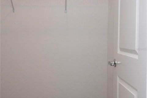 House in Riverview, Florida 5 bedrooms, 336.03 sq.m. № 1522418 - photo 11