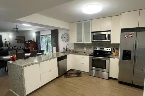 Copropriété à vendre à Weston, Floride: 2 chambres, 114.36 m2 № 1990265 - photo 5