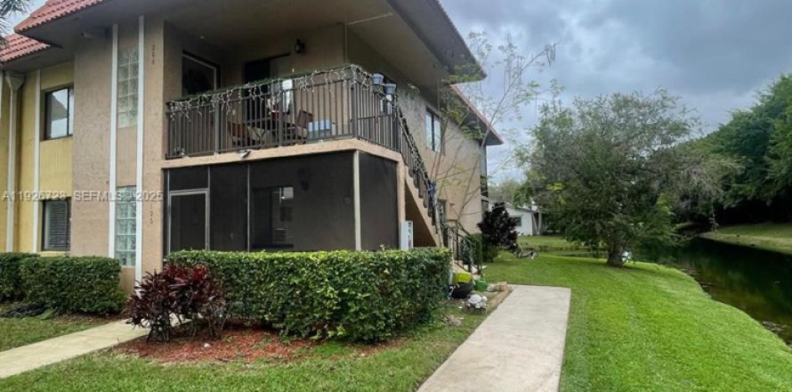 Condo à Weston, Floride, 2 chambres № 1990265