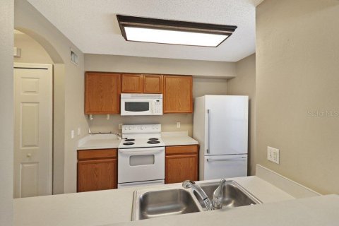 Touwnhouse à louer à Tampa, Floride: 3 chambres, 126.72 m2 № 2156438 - photo 24