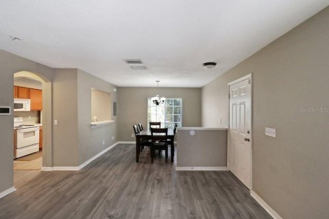Touwnhouse à louer à Tampa, Floride: 3 chambres, 126.72 m2 № 2156438 - photo 12