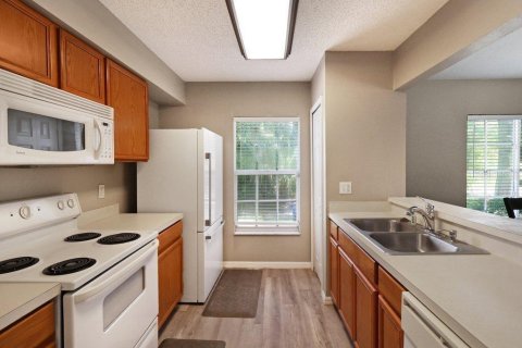 Touwnhouse à louer à Tampa, Floride: 3 chambres, 126.72 m2 № 2156438 - photo 18