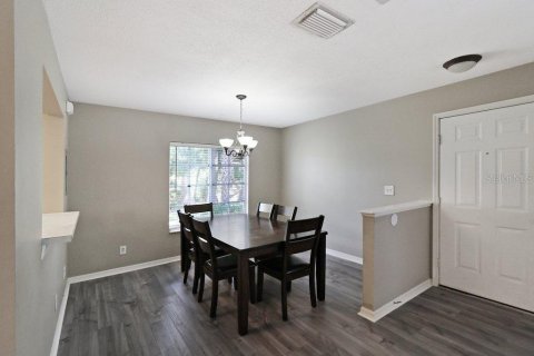 Touwnhouse à louer à Tampa, Floride: 3 chambres, 126.72 m2 № 2156438 - photo 13