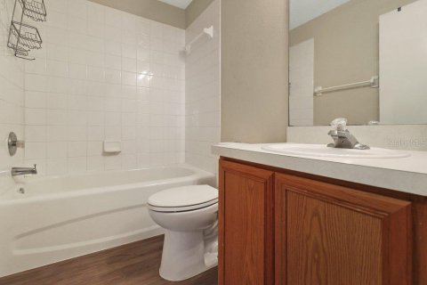 Touwnhouse à louer à Tampa, Floride: 3 chambres, 126.72 m2 № 2156438 - photo 27