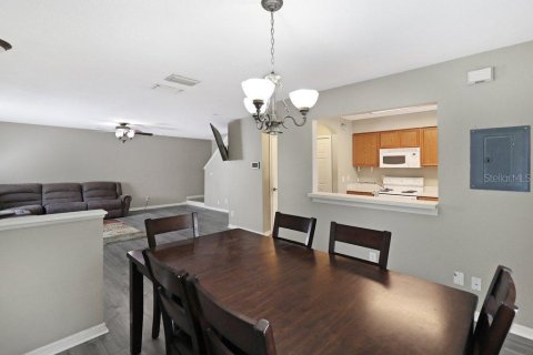 Touwnhouse à louer à Tampa, Floride: 3 chambres, 126.72 m2 № 2156438 - photo 14