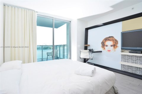 Condo in Miami Beach, Florida, 1 bedroom  № 1763987 - photo 3