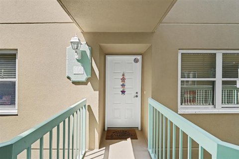 Condo in Daytona Beach Shores, Florida, 2 bedrooms № 2210726 - photo 28