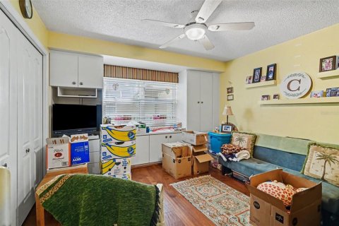 Condo in Daytona Beach Shores, Florida, 2 bedrooms № 2210726 - photo 24