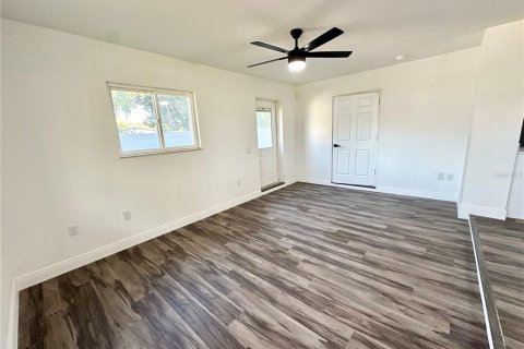 Casa en venta en Lakeland, Florida, 3 dormitorios, 115.94 m2 № 1918309 - foto 16