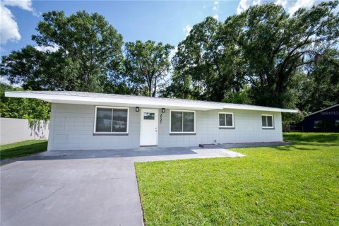 Casa en venta en Lakeland, Florida, 3 dormitorios, 115.94 m2 № 1918309 - foto 1