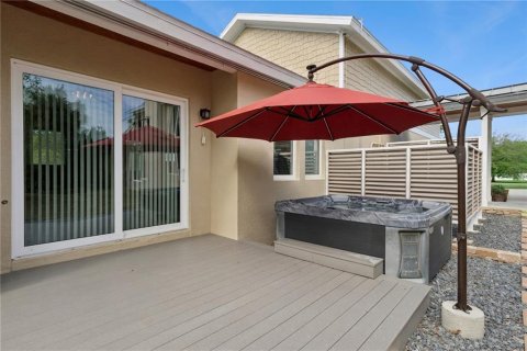 House in Tavares, Florida 4 bedrooms, 410.63 sq.m. № 2223553 - photo 24