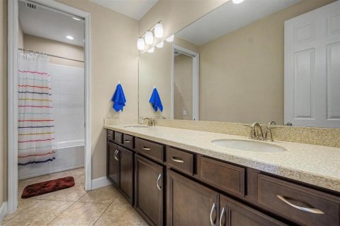 Casa en venta en Odessa, Florida, 5 dormitorios, 320.88 m2 № 2385787 - foto 30