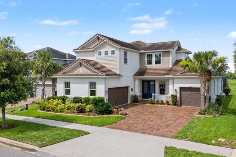 Casa en Odessa, Florida 5 dormitorios, 320.88 m2 № 2385787