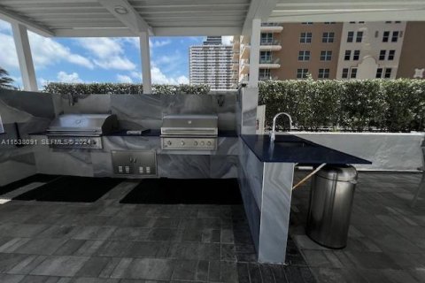Copropriété à vendre à Hallandale Beach, Floride: 1 chambre, 89.19 m2 № 2244191 - photo 16