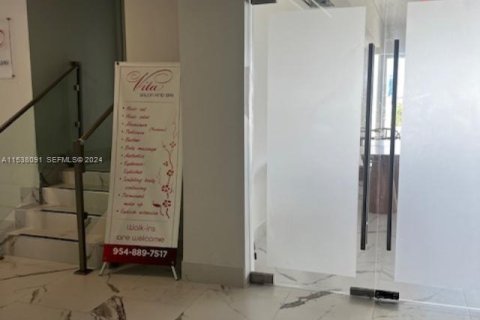 Copropriété à vendre à Hallandale Beach, Floride: 1 chambre, 89.19 m2 № 2244191 - photo 19