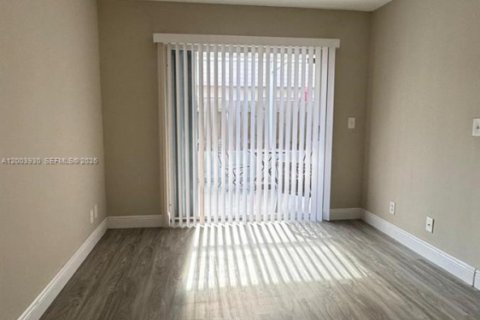 Condo in Sunrise, Florida, 1 bedroom  № 2069369 - photo 8