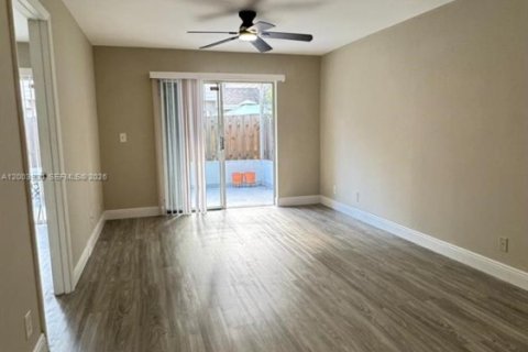 Condo in Sunrise, Florida, 1 bedroom  № 2069369 - photo 5