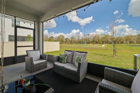 Townhouse in Wesley Chapel, Florida 3 bedrooms, 163.32 sq.m. № 2156357 - photo 28