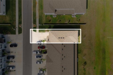 Townhouse in Wesley Chapel, Florida 3 bedrooms, 163.32 sq.m. № 2156357 - photo 29