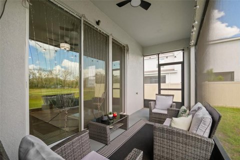 Townhouse in Wesley Chapel, Florida 3 bedrooms, 163.32 sq.m. № 2156357 - photo 27
