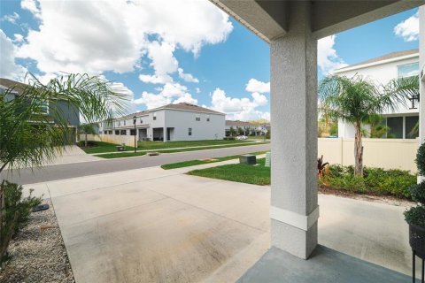 Townhouse in Wesley Chapel, Florida 3 bedrooms, 163.32 sq.m. № 2156357 - photo 26