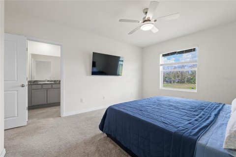 Townhouse in Wesley Chapel, Florida 3 bedrooms, 163.32 sq.m. № 2156357 - photo 19