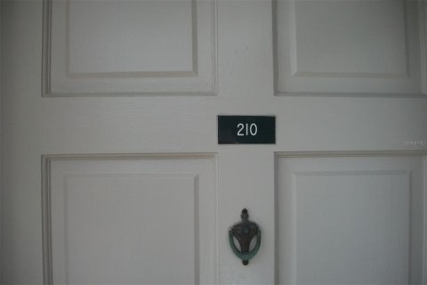 Condominio en venta en Seminole, Florida, 1 dormitorio, 66.89 m2 № 2114247 - foto 2