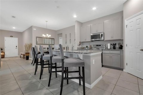 House in Kissimmee, Florida 4 bedrooms, 174.84 sq.m. № 1825380 - photo 4