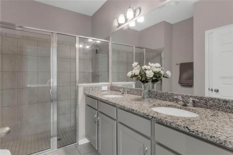 House in Kissimmee, Florida 4 bedrooms, 174.84 sq.m. № 1825380 - photo 13