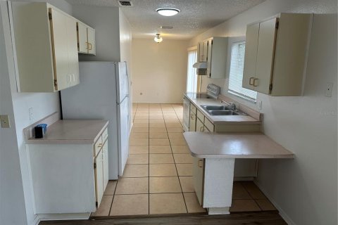 Villa ou maison à louer à Ocala, Floride: 3 chambres, 107.02 m2 № 2408151 - photo 3