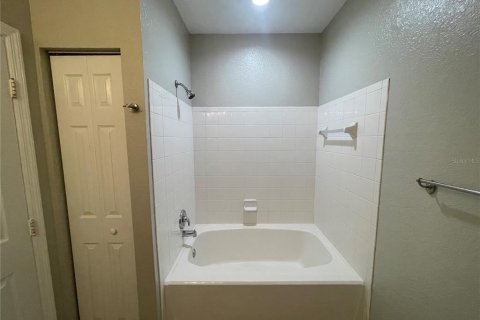 Condominio en alquiler en Tampa, Florida, 1 dormitorio, 68 m2 № 1886837 - foto 30
