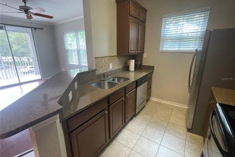 Condominio en alquiler en Tampa, Florida, 1 dormitorio, 68 m2 № 1886837 - foto 10
