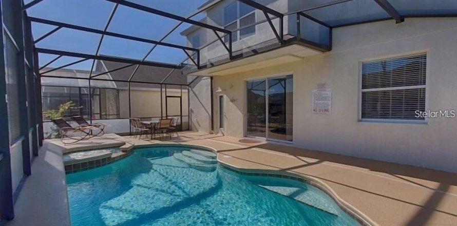 Casa en Davenport, Florida 6 dormitorios, 283.82 m2 № 1915359