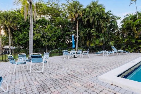 Condo in Plantation, Florida, 2 bedrooms  № 2428391 - photo 24