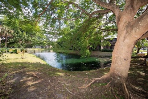 Condo in Plantation, Florida, 2 bedrooms  № 2428391 - photo 20