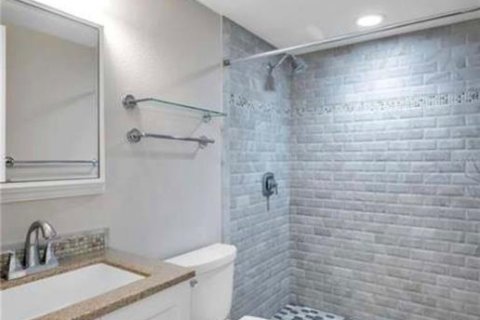 Condominio en alquiler en Tarpon Springs, Florida, 2 dormitorios, 80.92 m2 № 1899766 - foto 16