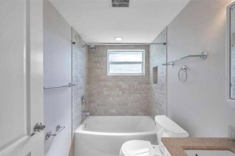Condominio en alquiler en Tarpon Springs, Florida, 2 dormitorios, 80.92 m2 № 1899766 - foto 19