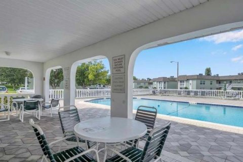 Condominio en alquiler en Tarpon Springs, Florida, 2 dormitorios, 80.92 m2 № 1899766 - foto 25