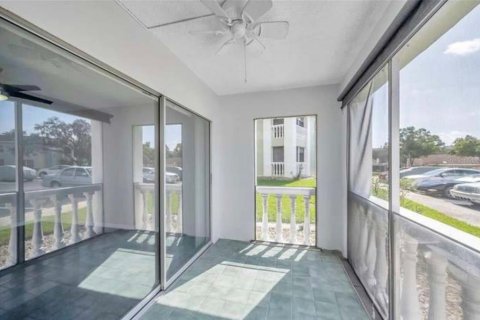 Condominio en alquiler en Tarpon Springs, Florida, 2 dormitorios, 80.92 m2 № 1899766 - foto 21