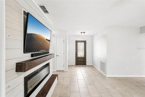 Casa en venta en Sarasota, Florida, 2 dormitorios, 98.2 m2 № 2385977 - foto 5